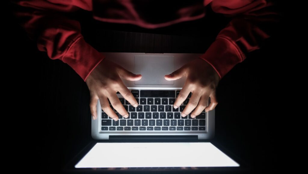 Untitled (1640 x 924 px)